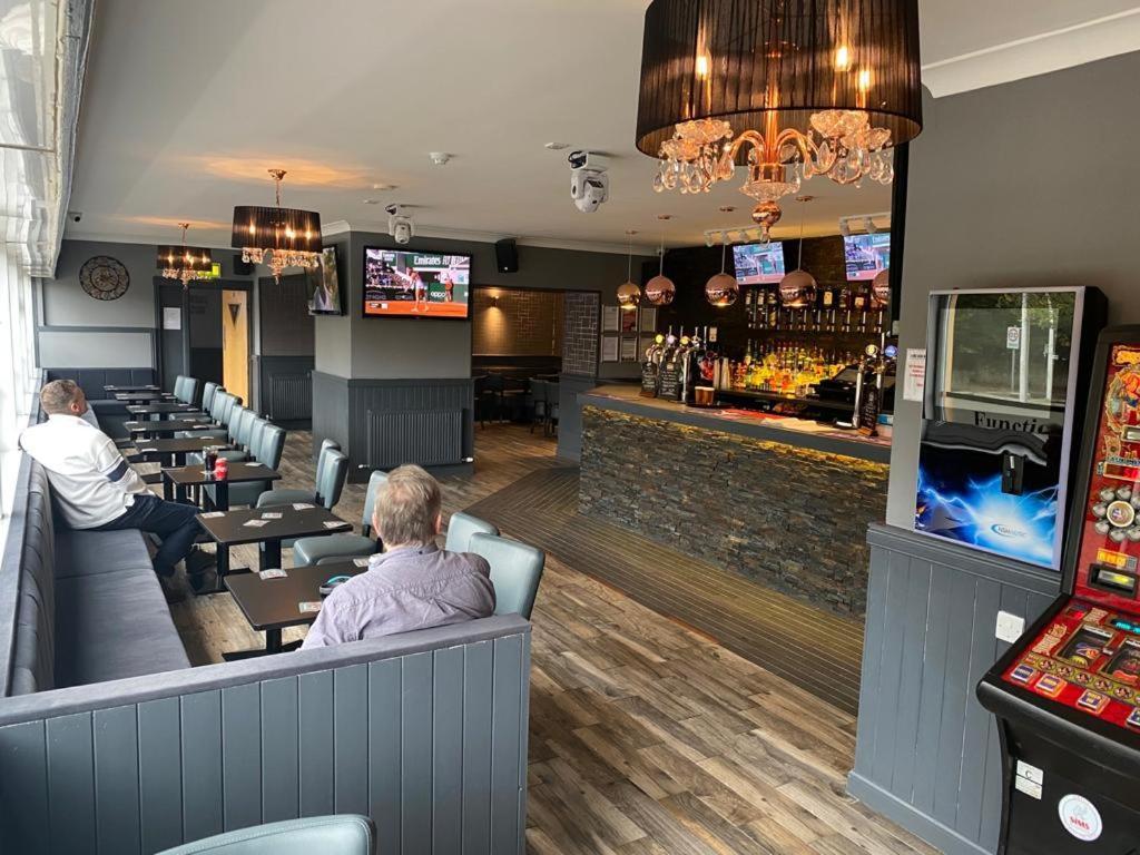 The Windsor Hotel And Bar Kirkcaldy Buitenkant foto